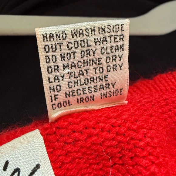 Marmie West Red V Neck Embellished Floral Sweater Angora Silk Blend Women L - Picture 7 of 7